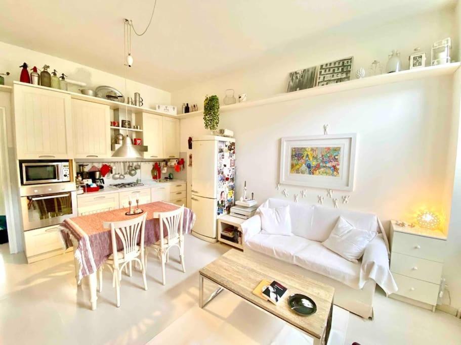 Garden View, Free Parking And Checkout In The Afternoon * Milan