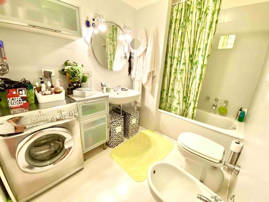 Garden View, Free Parking And Checkout In The Afternoon Appartement Milan